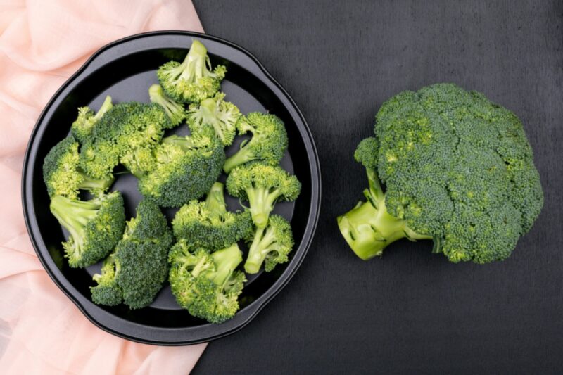 Brokoli adalah sayuran yang mengandung vitamin C
